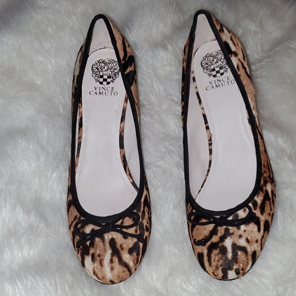 Vince Camuto S. 11 Leather  Leopard Design Wedge - Picture 3 of 9